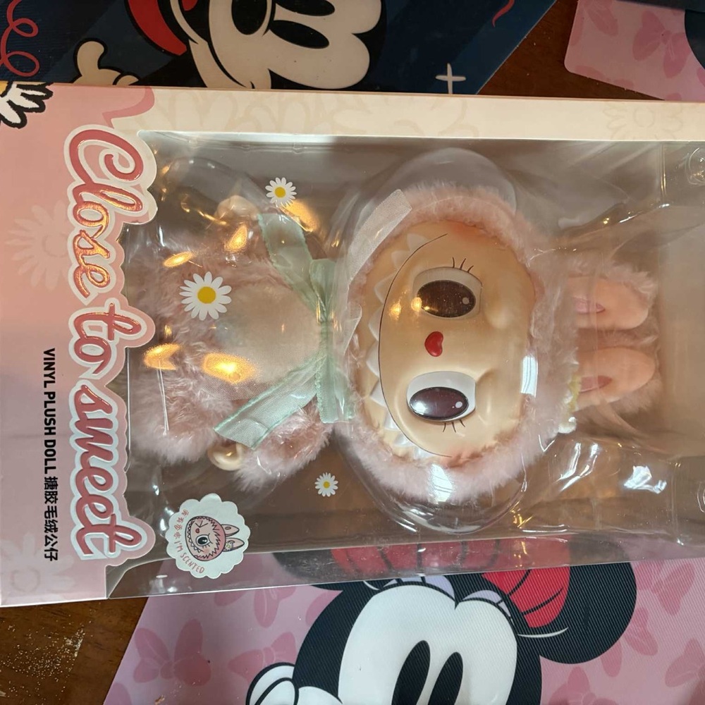 POP MART POPLAND EXCLUSIVE MOKOKO 38 cm scented